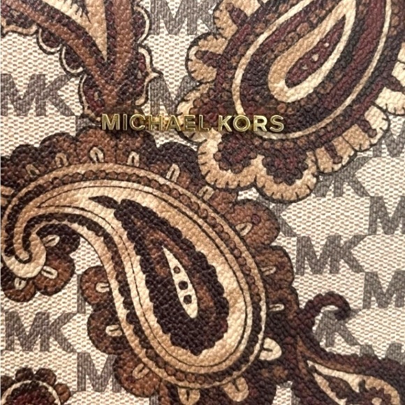 Michael Kors 2 Pc Set Emry Large Paisley Pattern Tote with Matching wallet - Picture 5 of 16